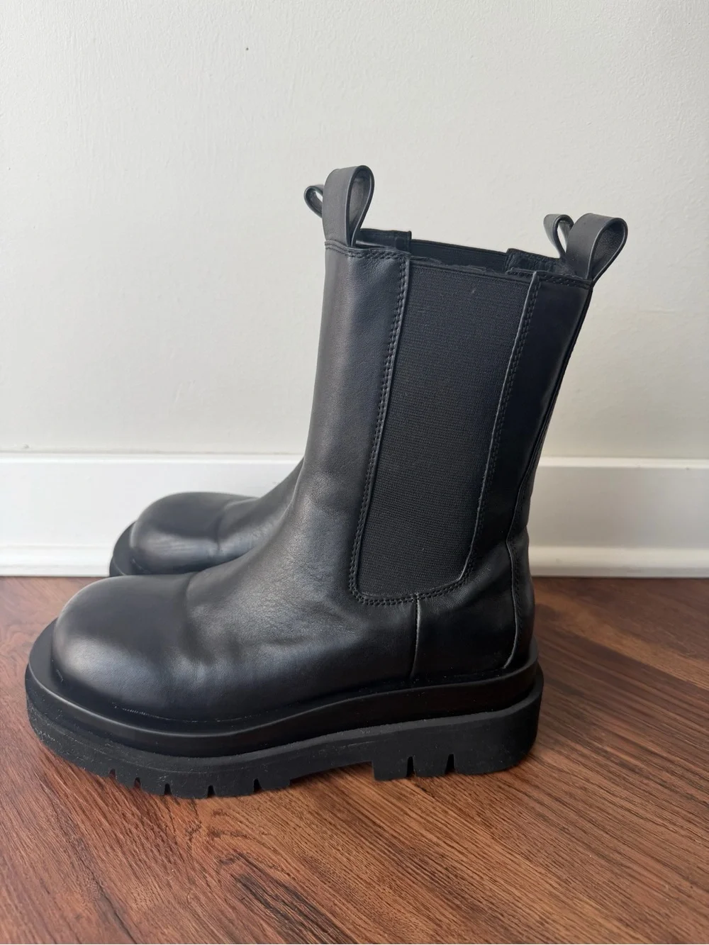 Jeffrey Campbell Black Women's Platform Chelsea Boots